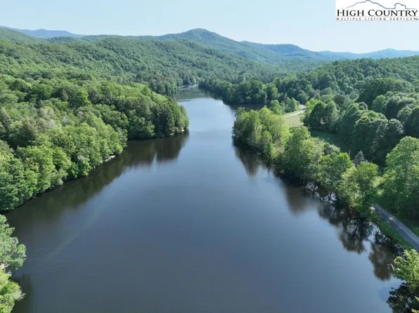 1762 Ripshin Mountain Road, Roan Mountain, TN 37687