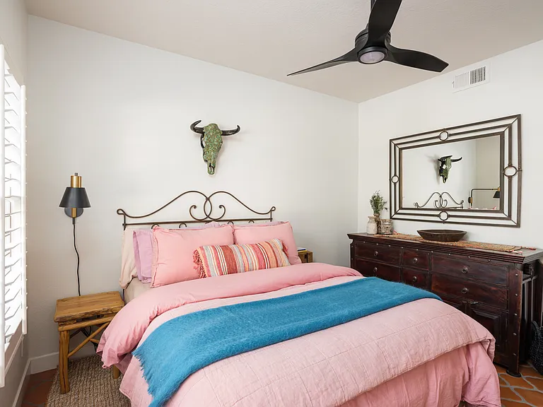 Country Rose Cir — Photo 14