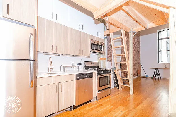 Rented by MySpaceNYC | media 23