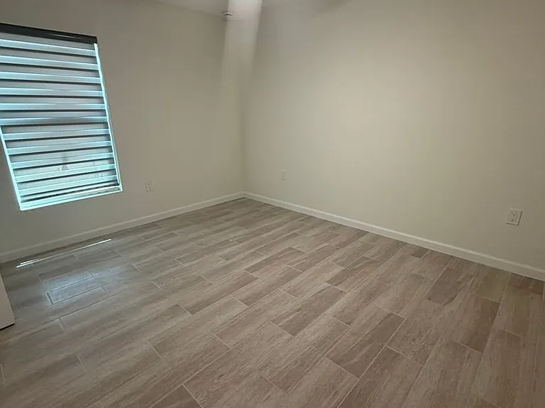 917 Wilmington Pkwy — Photo 14
