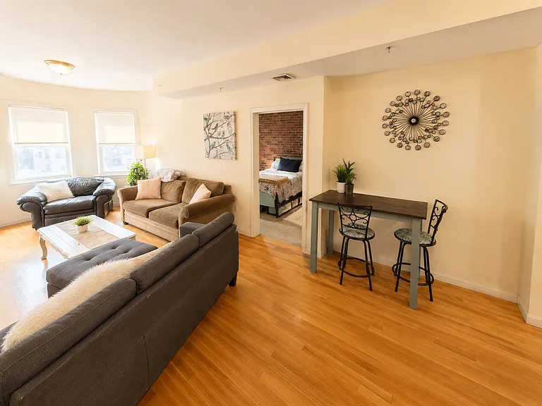 1406 Beacon St #2A — Photo 6
