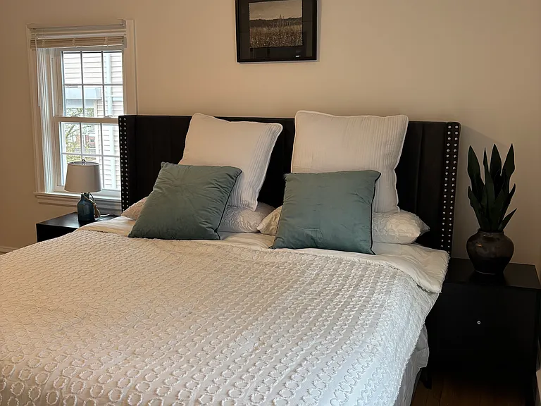 60 Sargent Ave — Photo 5