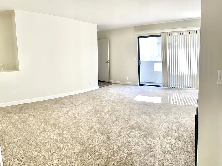 1749 Federal Ave #4 — Photo 5