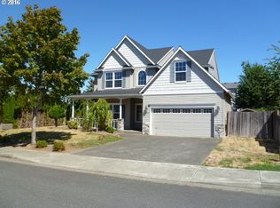 33881 SE Davona Dr, Scappoose, OR 97056