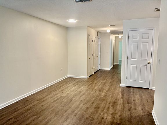 3rd image of 8173 Woods Ave