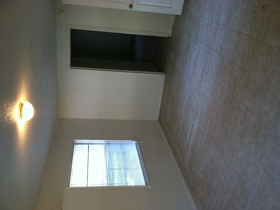 4th image of 2538 Clyde Dr