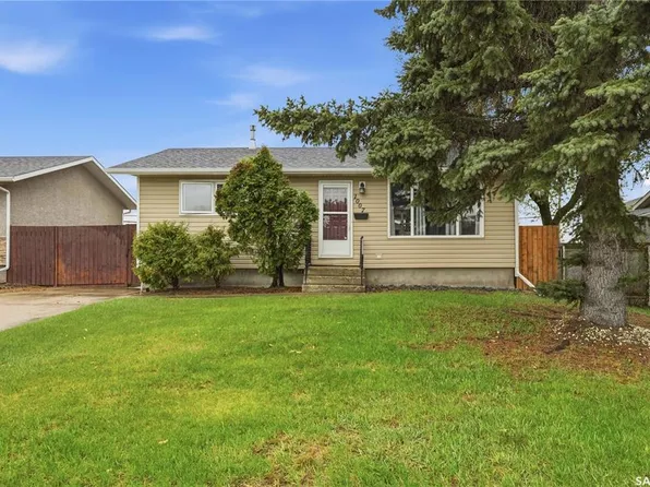 1007 Warner STREET, Moose Jaw, SK S6H 5S6