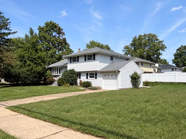 2210 Klockner Ave, Trenton, NJ 08619
