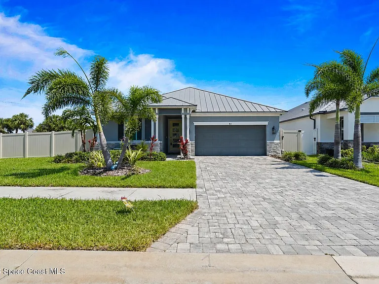 82 Hubble Ln — Photo 2