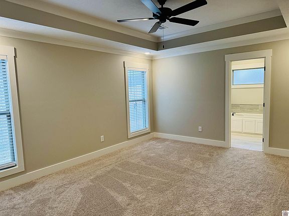 5th image of 453 Fairway Blvd