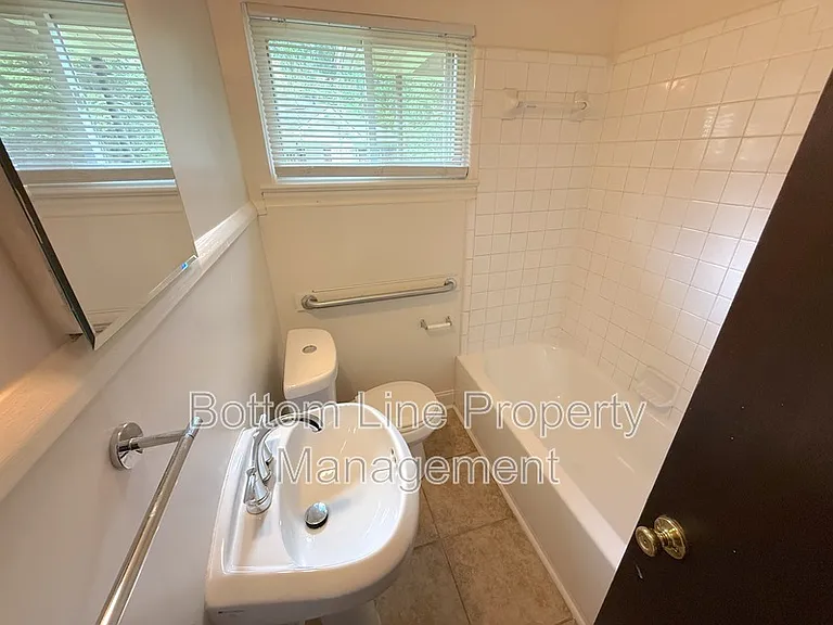 3128 Creighton Dr — Photo 9