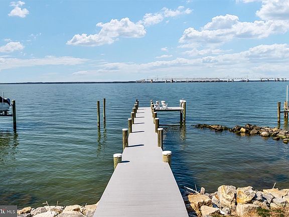 4th image of 524 Bayside Dr