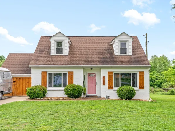 1685 Bumpus Mill Rd, Oak Grove, KY 42262