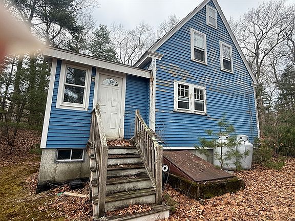 4th image of 10 Sycamore Rd