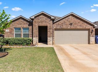 4100 Moonlight Rd, Mustang, OK 73064
