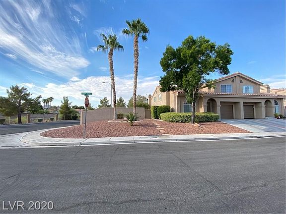 3rd image of 2827 Floral Peak Dr