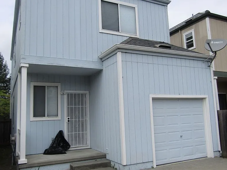 1470 Tammy Way — Photo 2