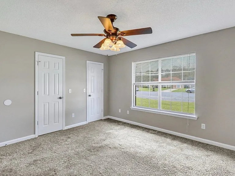 772 Melissa Dr — Photo 16