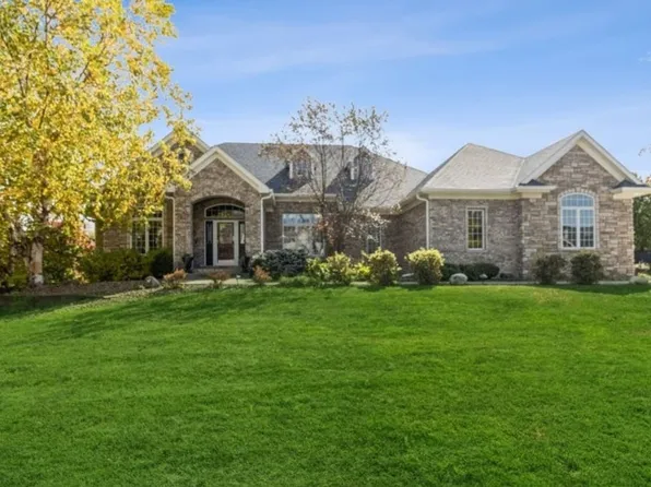 8508 NW Newgate Dr, Johnston, IA 50131