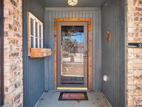 5th image of 8204 Lesley Ln