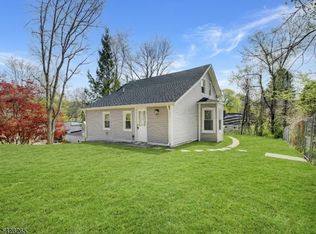 4 Emmans Rd, Roxbury Twp., NJ 07852