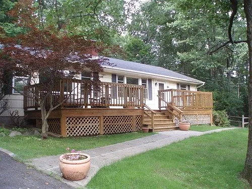 44 Lakeside Dr Photo 1