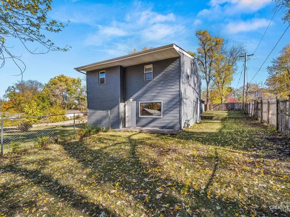 2946 Marshall St, Rockford, IL 61109