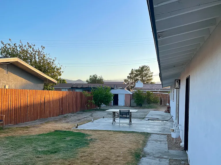 81301 Miles Ave — Photo 4