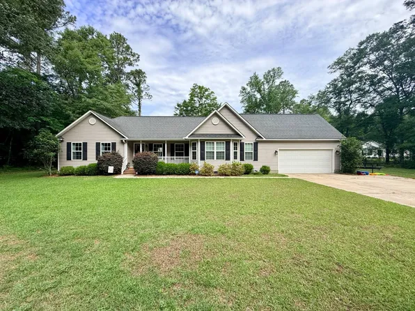 208 Rosewood Dr, Barnwell, SC 29812
