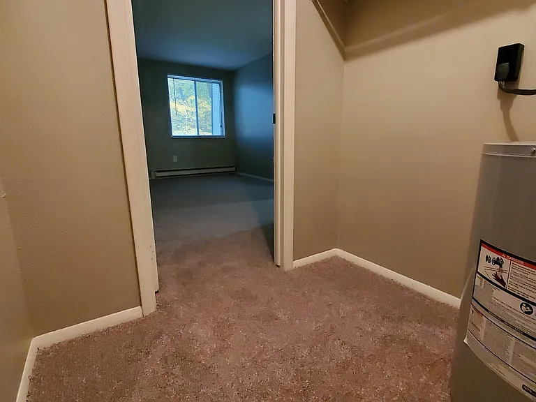 Sycamore Apartments — Photo 9