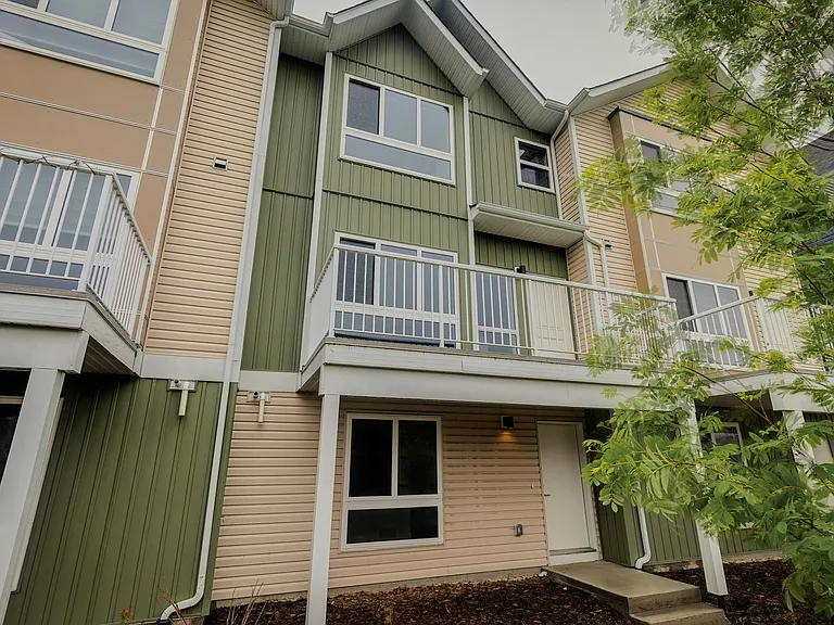 979 Crystallina Nera Way NW — Photo 26