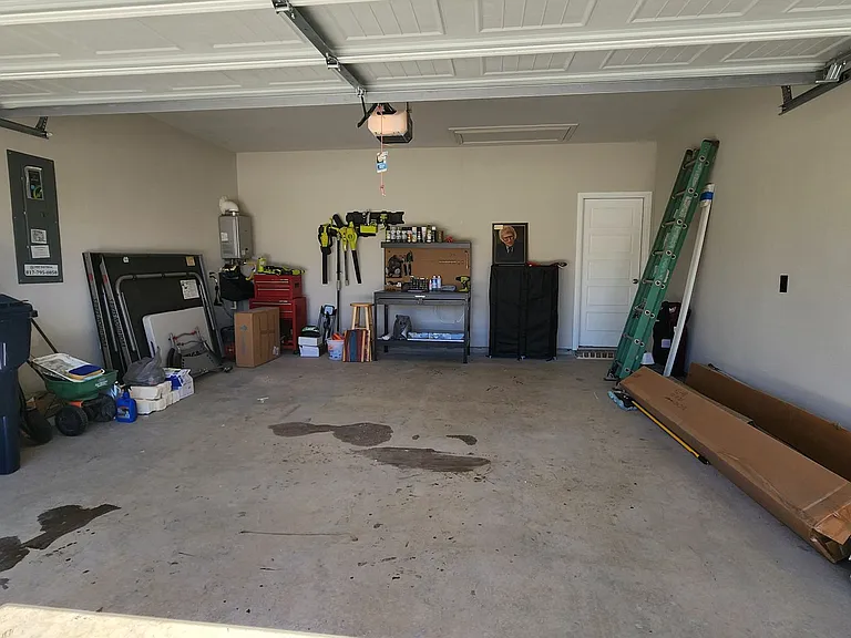 2221 Redwing Dr — Photo 23
