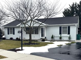 136 Conewago Dr, Hanover, PA 17331