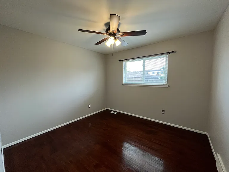 13643 Irvington Ct — Photo 10