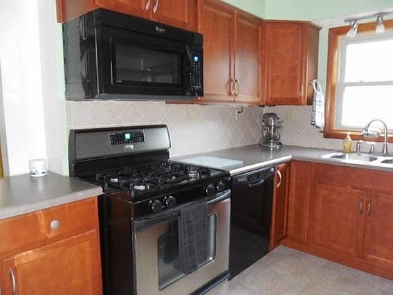 2nd image of W238N6461 Elmwood Ave