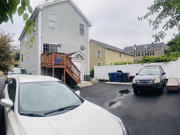 3rd image of 29 Grant St