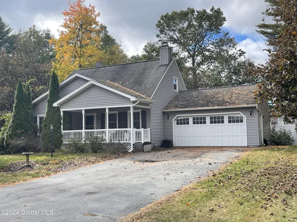 28 Tanglewood Drive, South Glens Falls, NY 12803