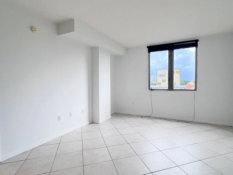 2630 SW 28th St #49 — Photo 4