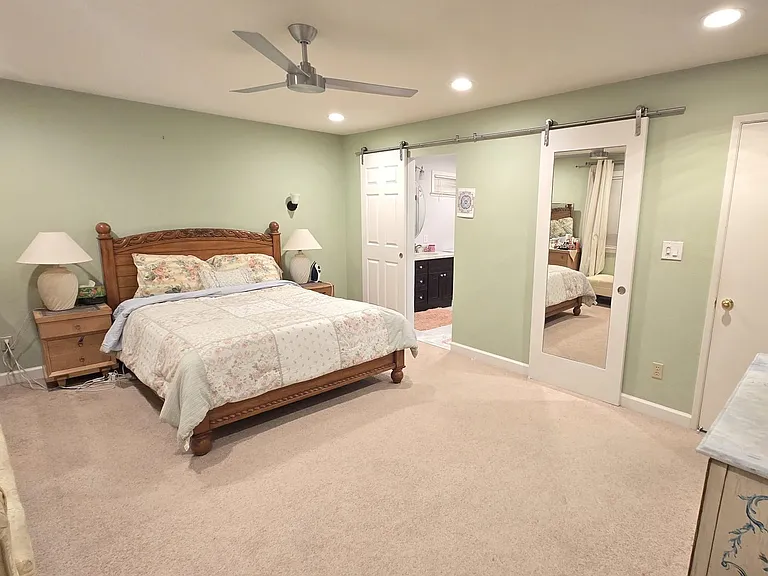 614 Margaret St — Photo 11