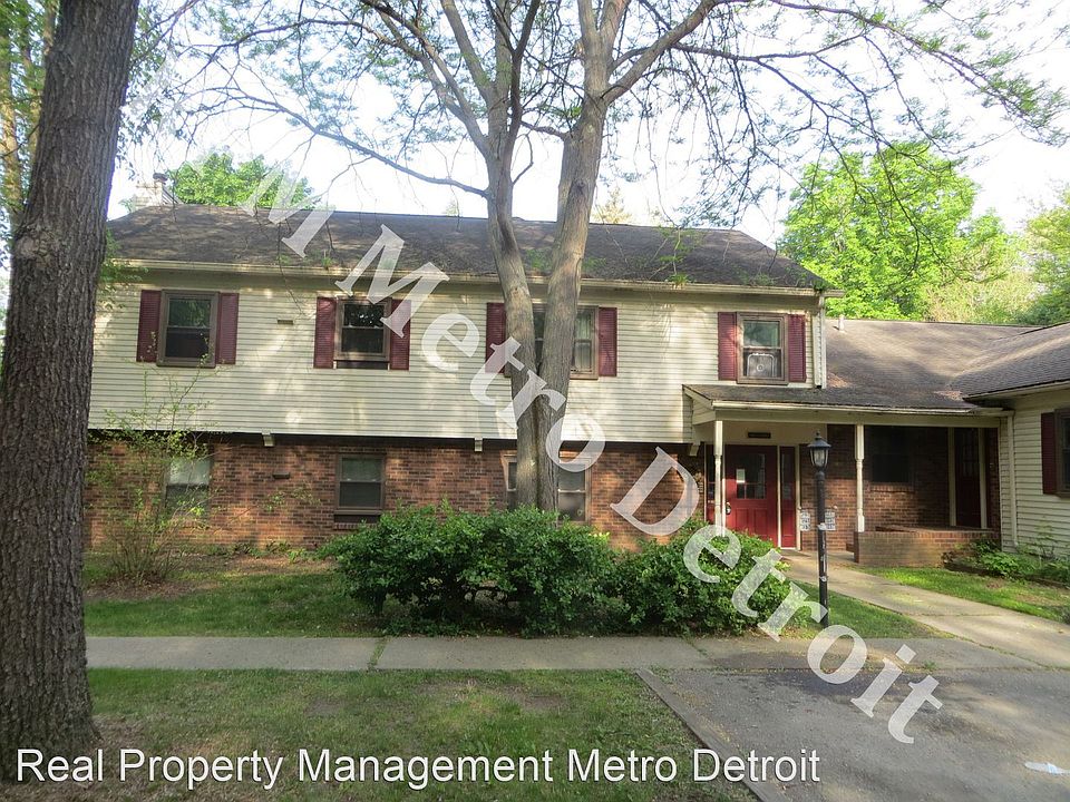 1st image of 149 Village Ct