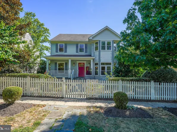 35 N Highland St, Arlington, VA 22201