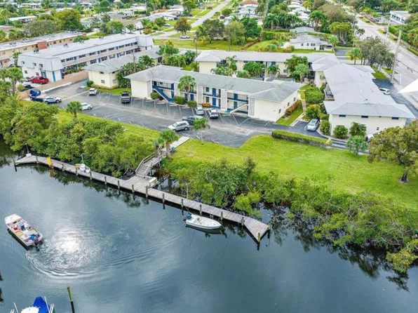 510 Prosperity Farms Road #8b, North Palm Beach, FL 33408