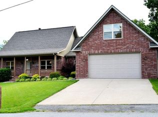 10 Rillington Ln, Bella Vista, AR 72714