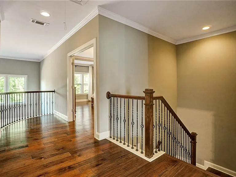 633 Leland Pkwy — Photo 20