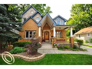 415 Wilcox St photo 1