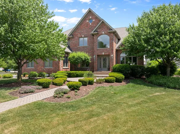 2819 Champion Rd, Naperville, IL 60564