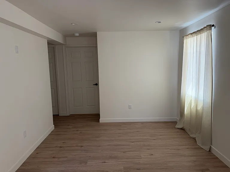 9655 Woodruff Ave #B — Photo 6