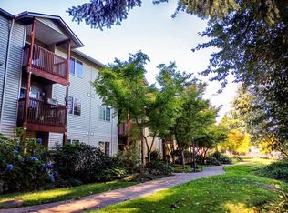 1880 Rees Hill Rd SE, Salem, OR 97306