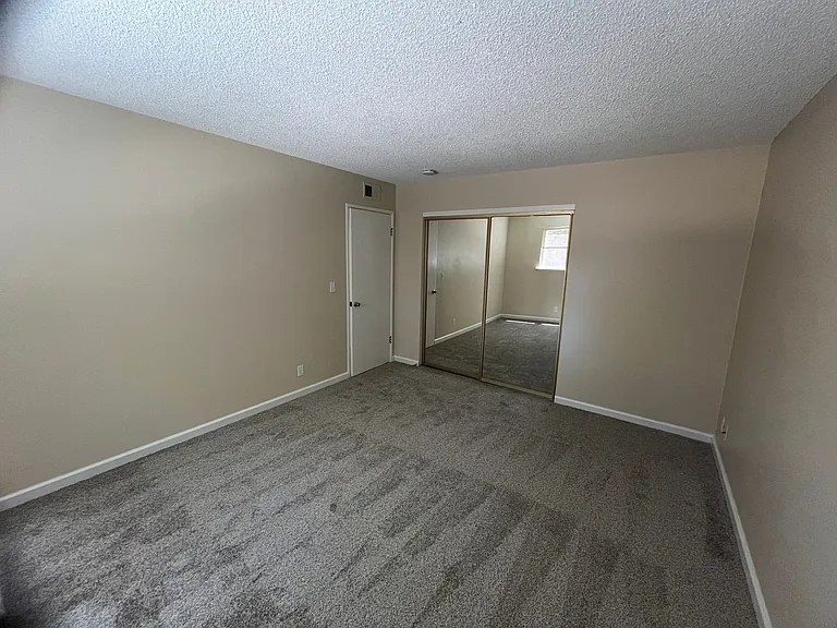 Cowell 4808-4810 — Photo 14