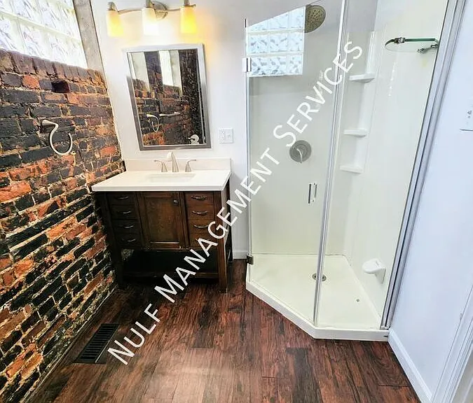 158 48th St #1 — Photo 4